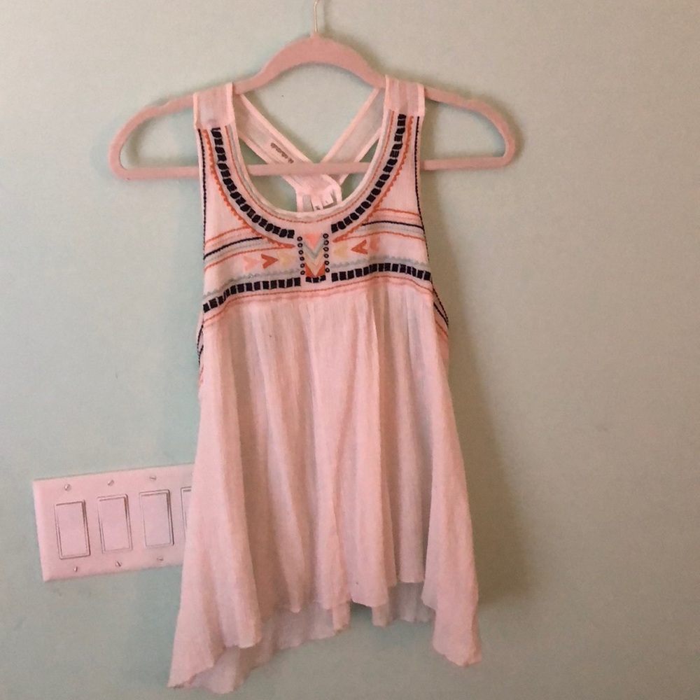 Beach tank top with patterns